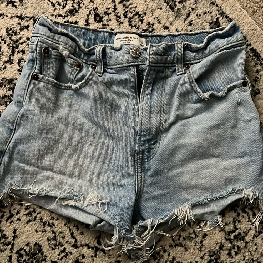 Abercrombie & Fitch High Rise Mom Short | 25 | 0